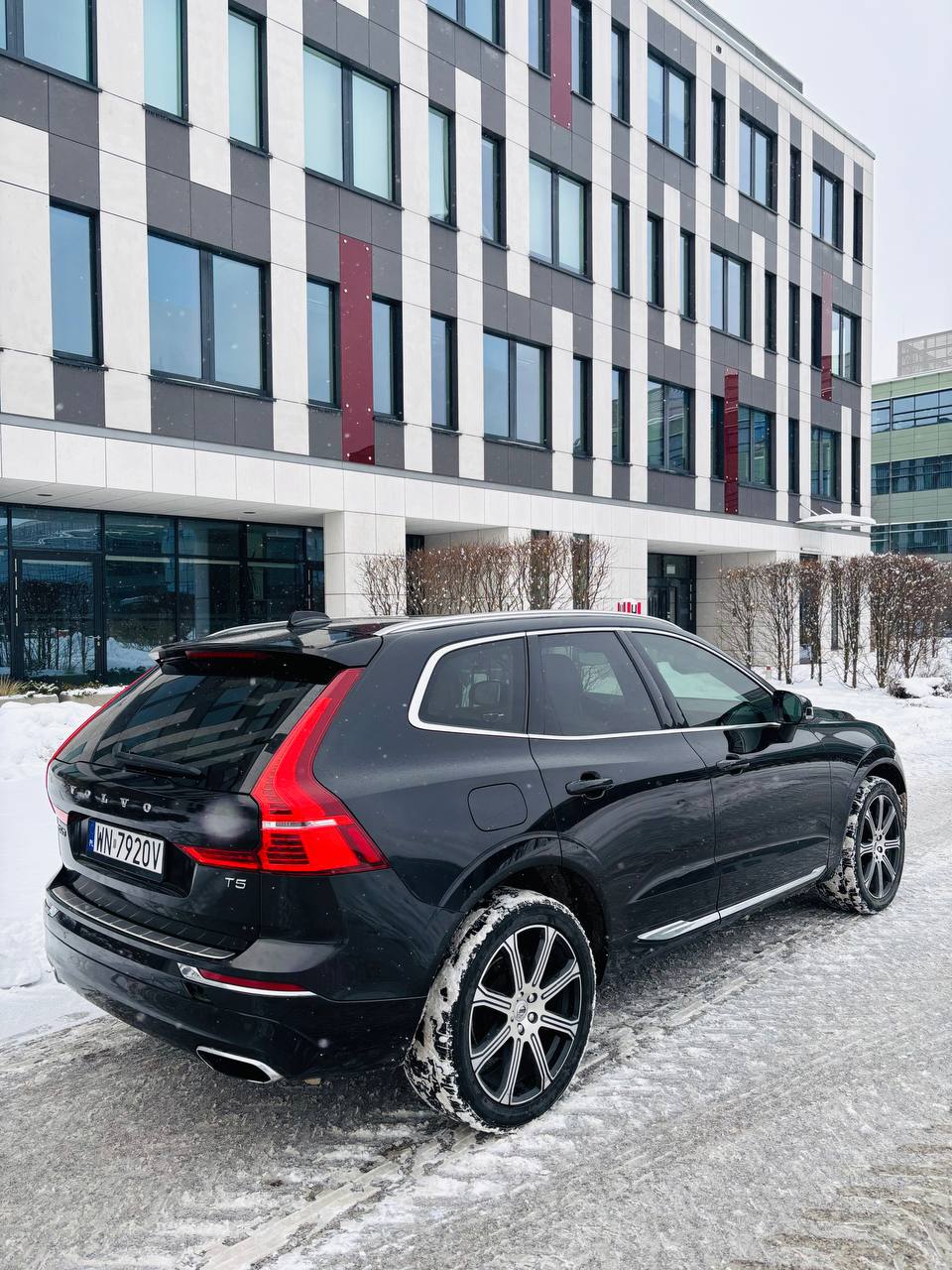 2021 Volvo XC60 INSCRIPTN